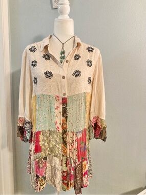 Young Threads Bohemian Patchwork Embroidered Tunic Top in Cream and Multicolor